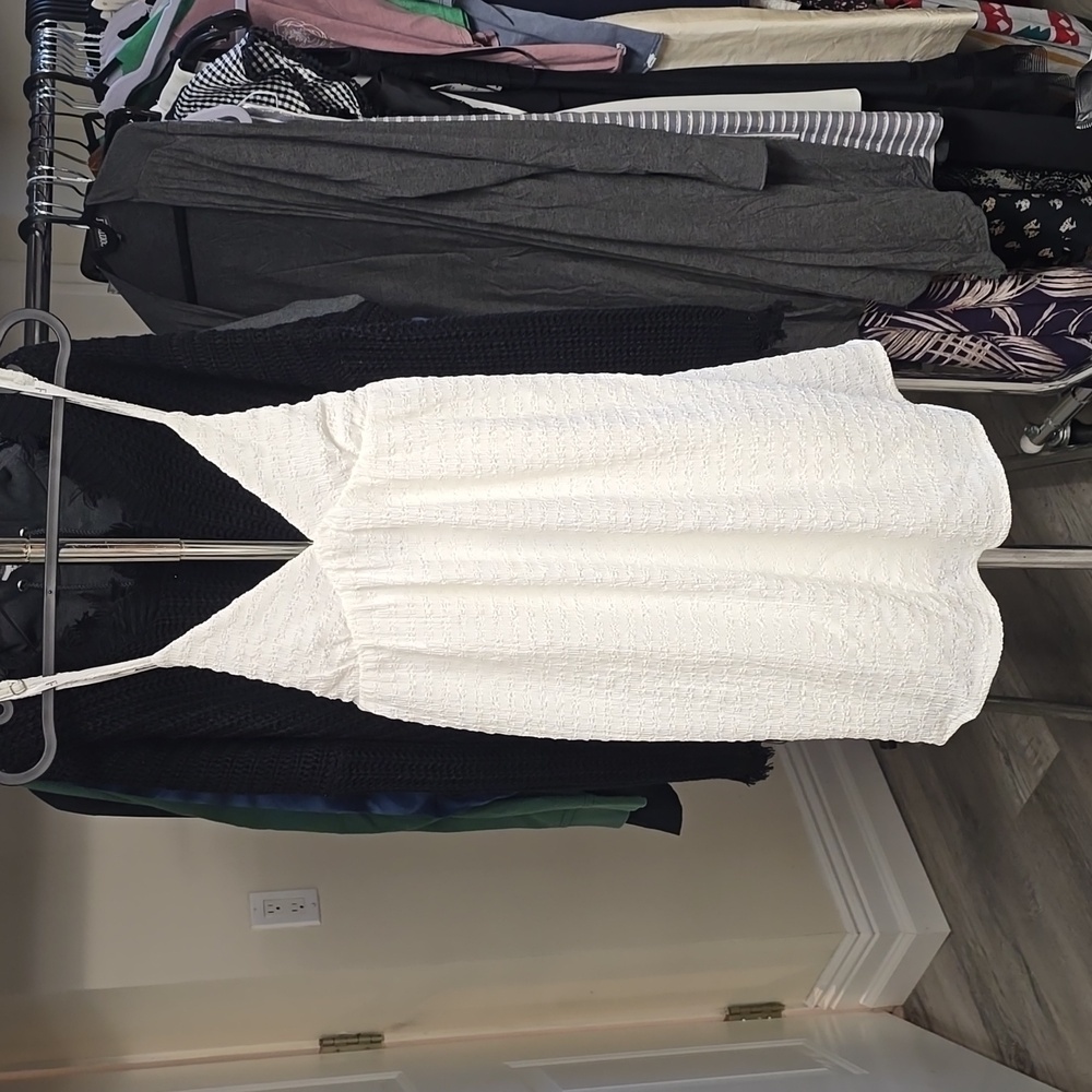 White dress, lined, with tieback